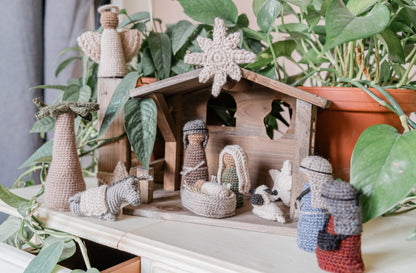 Heirloom Nativity Set